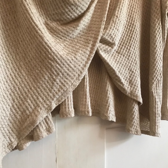 Jolie Scoop Neck Waffle Knit Cropped Sweater Top - Picture 2 of 8